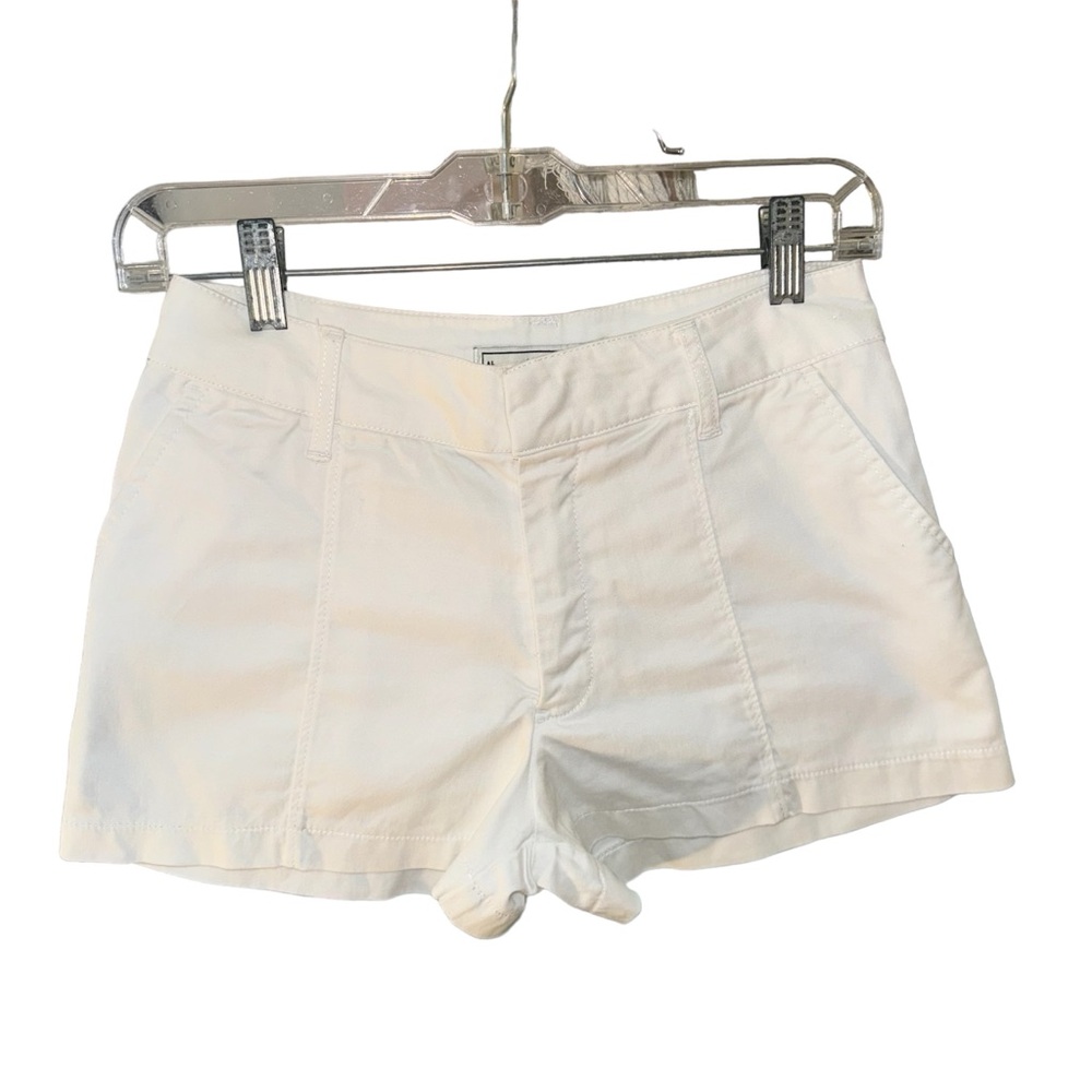 Abercrombie & Fitch White Shorts (24)